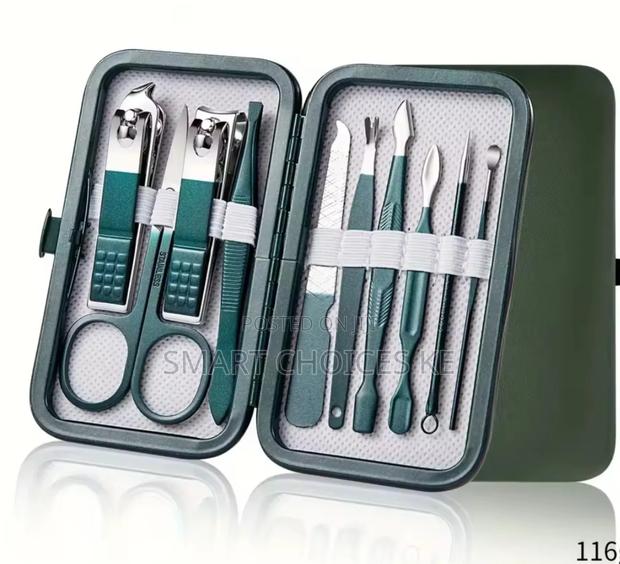Sleek 11pc Manicure Pedicure Nail Kit Set
Well Packaged - thumbnail 4