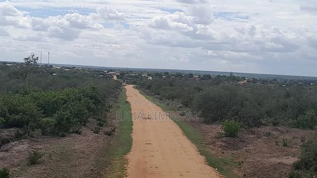 Malindi Acre Serviced Plot With Beacons and Road Access - thumbnail 6