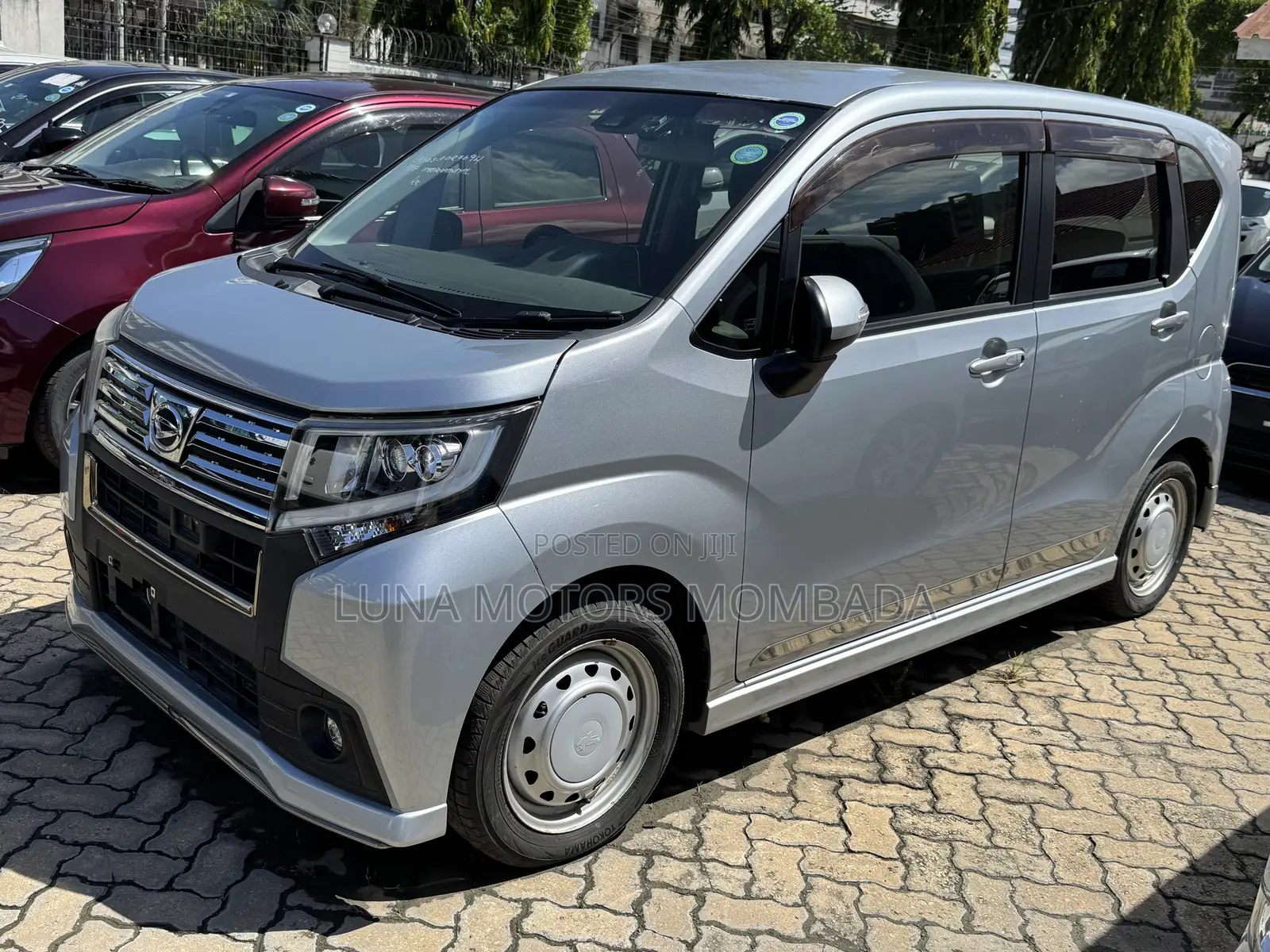 Daihatsu Move 2018 Silver