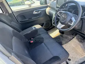 Daihatsu Move 2018 Silver
