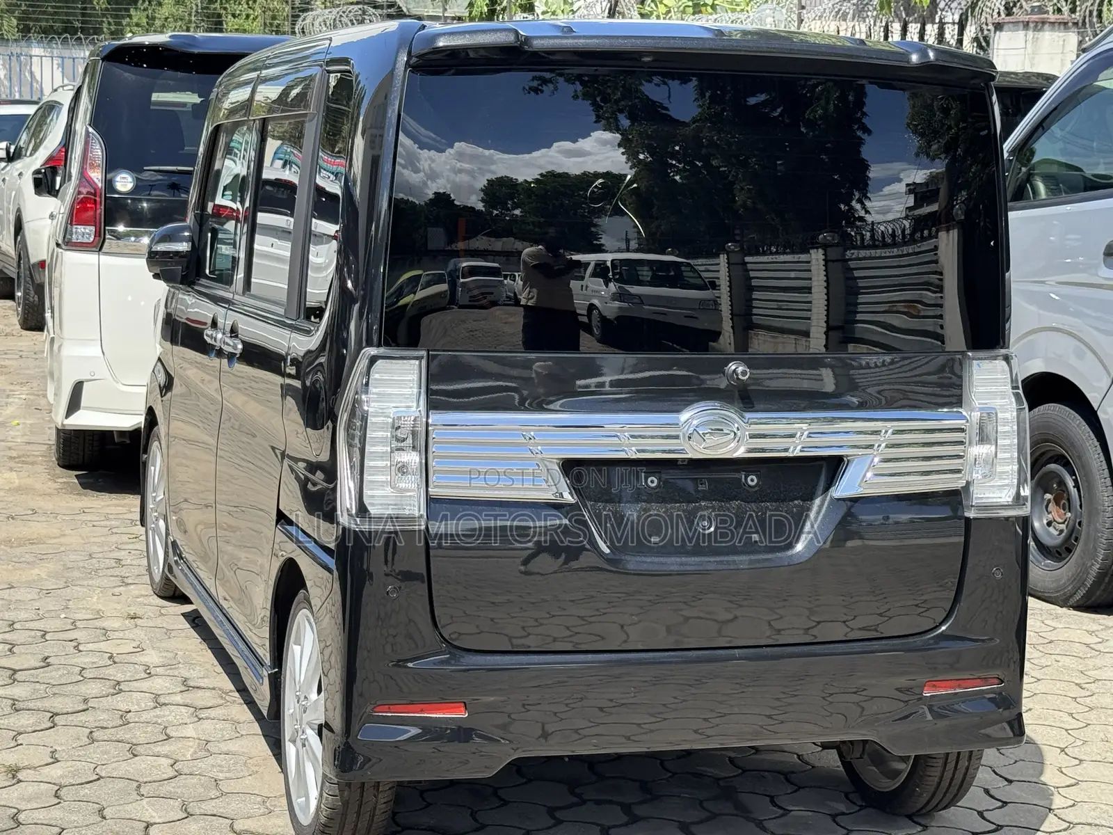 Daihatsu Tanto 2018 Black