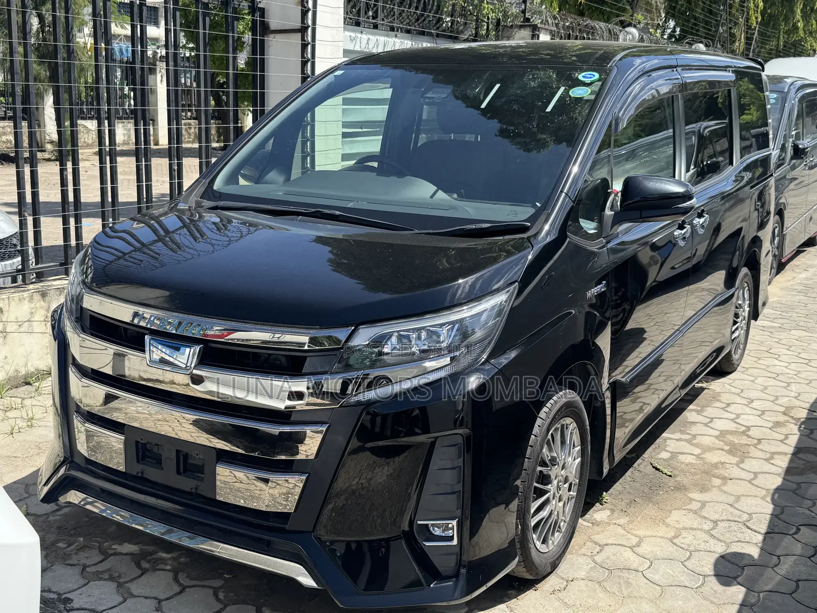 Toyota Noah 2018 Black