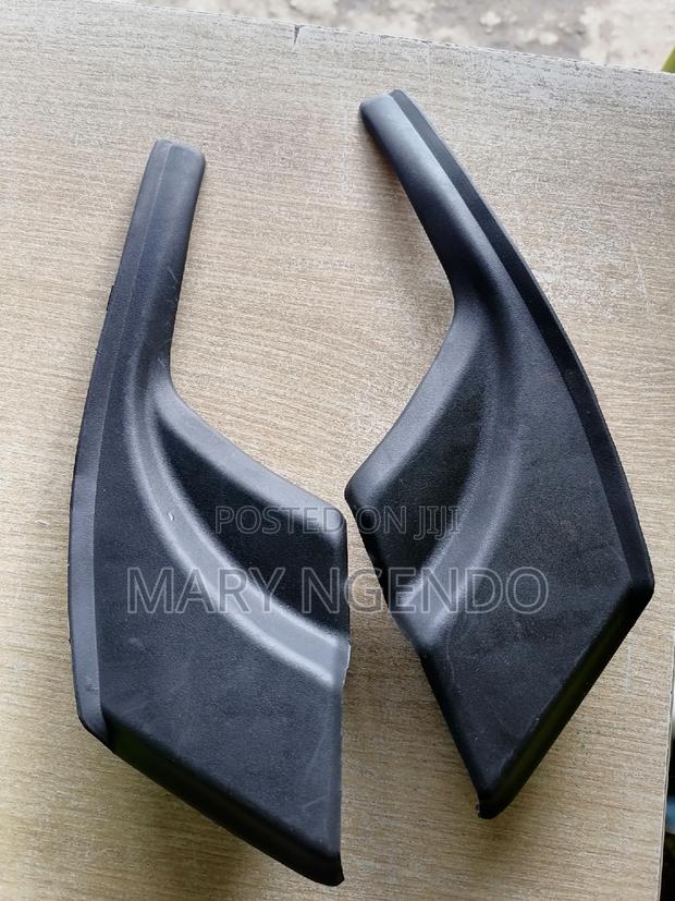 Windscreen Finisher for Toyota Aqua