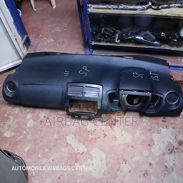 Toyota Ist Dashboard - main view