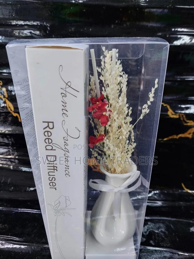 Decorative Flowers Diffuser - main view