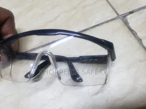 Safety Glasses/ Clear Goggles