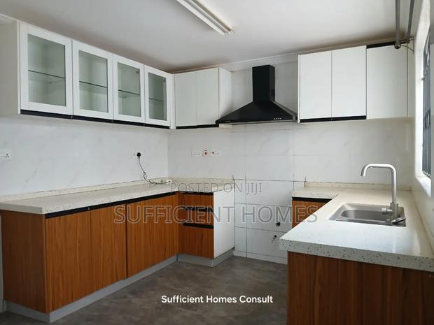 3bdrm Apartment in Ruaka for sale - main view