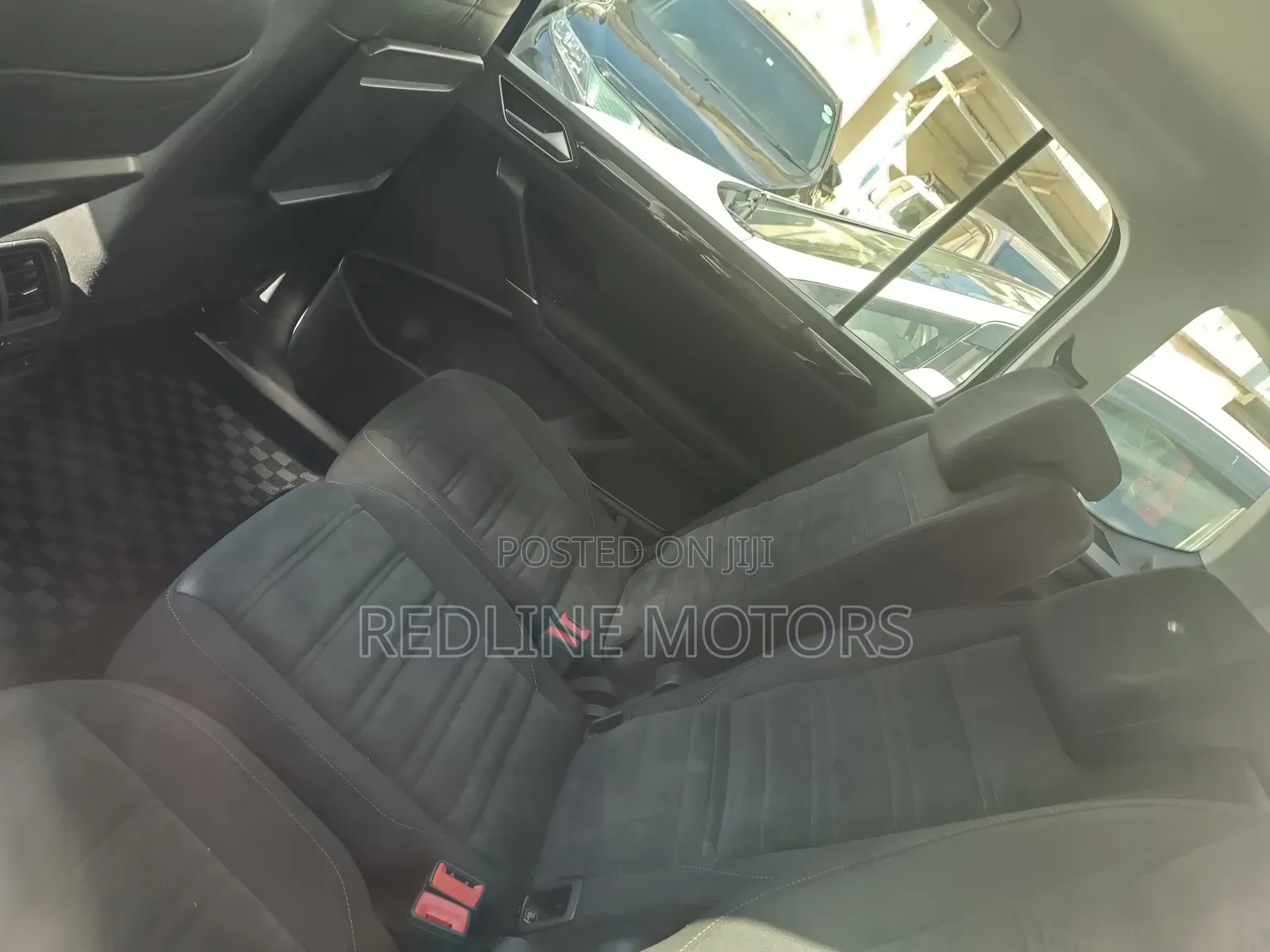 Volkswagen Touran 2018 Blue