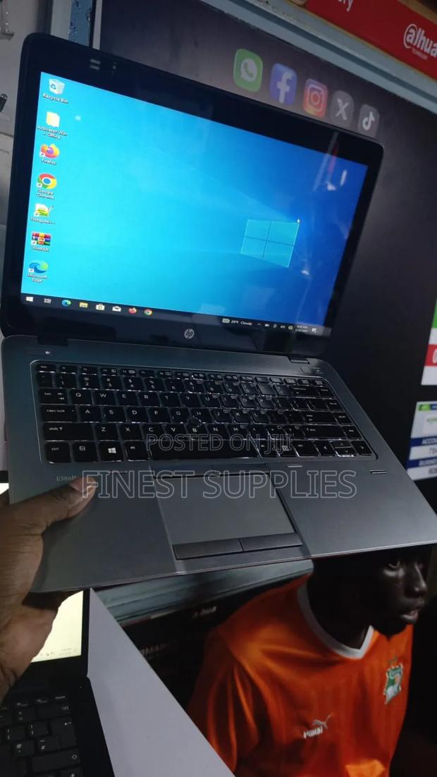 Laptop HP Compaq 6715b 4GB Intel Celeron HDD 320GB - main view