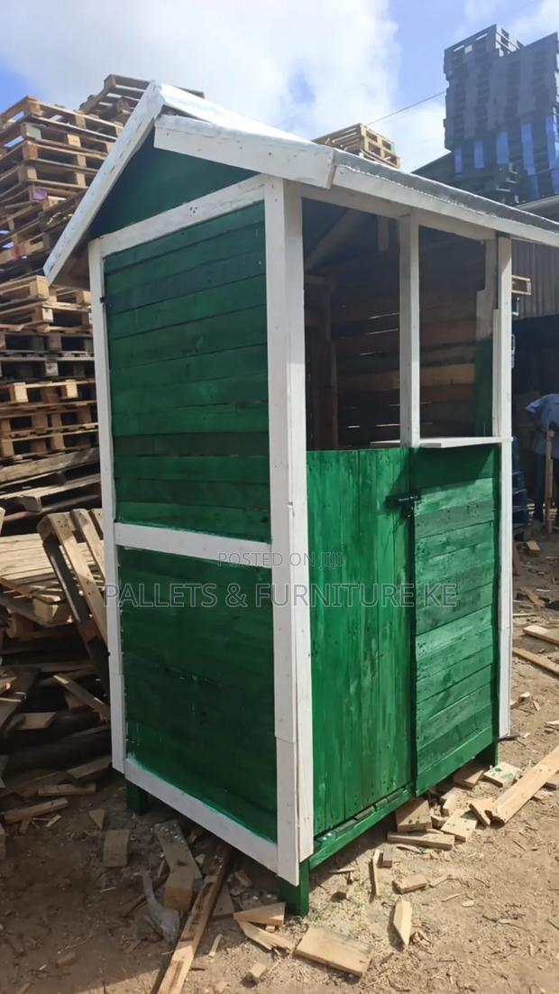 Security Booth / Guard Shack - main view