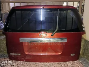 Toyota Rumion Boot Tailgate