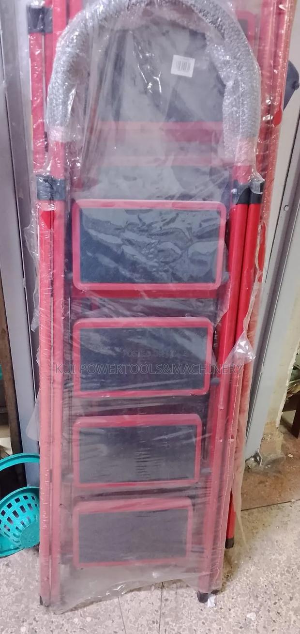 Four Step Foldable Ladder/ 4 Step Ladder - main view