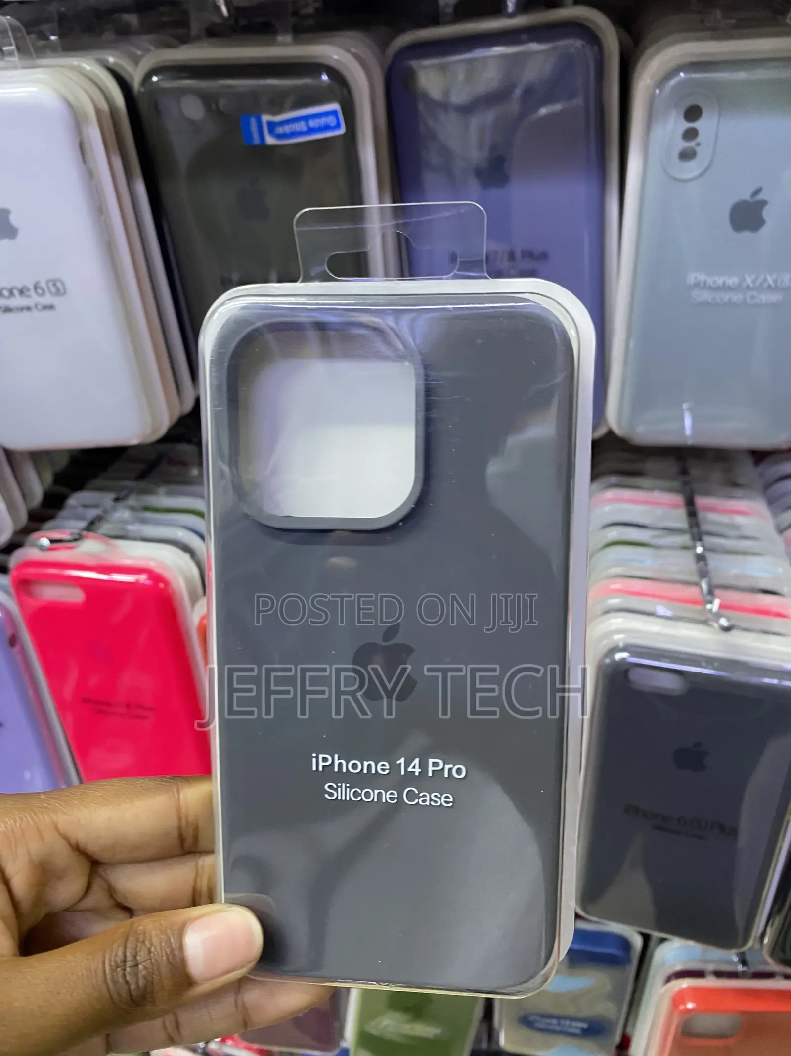 Zuslab iPhone 14 Pro Liquid Silicone Gel Rubber Cover-Gray
