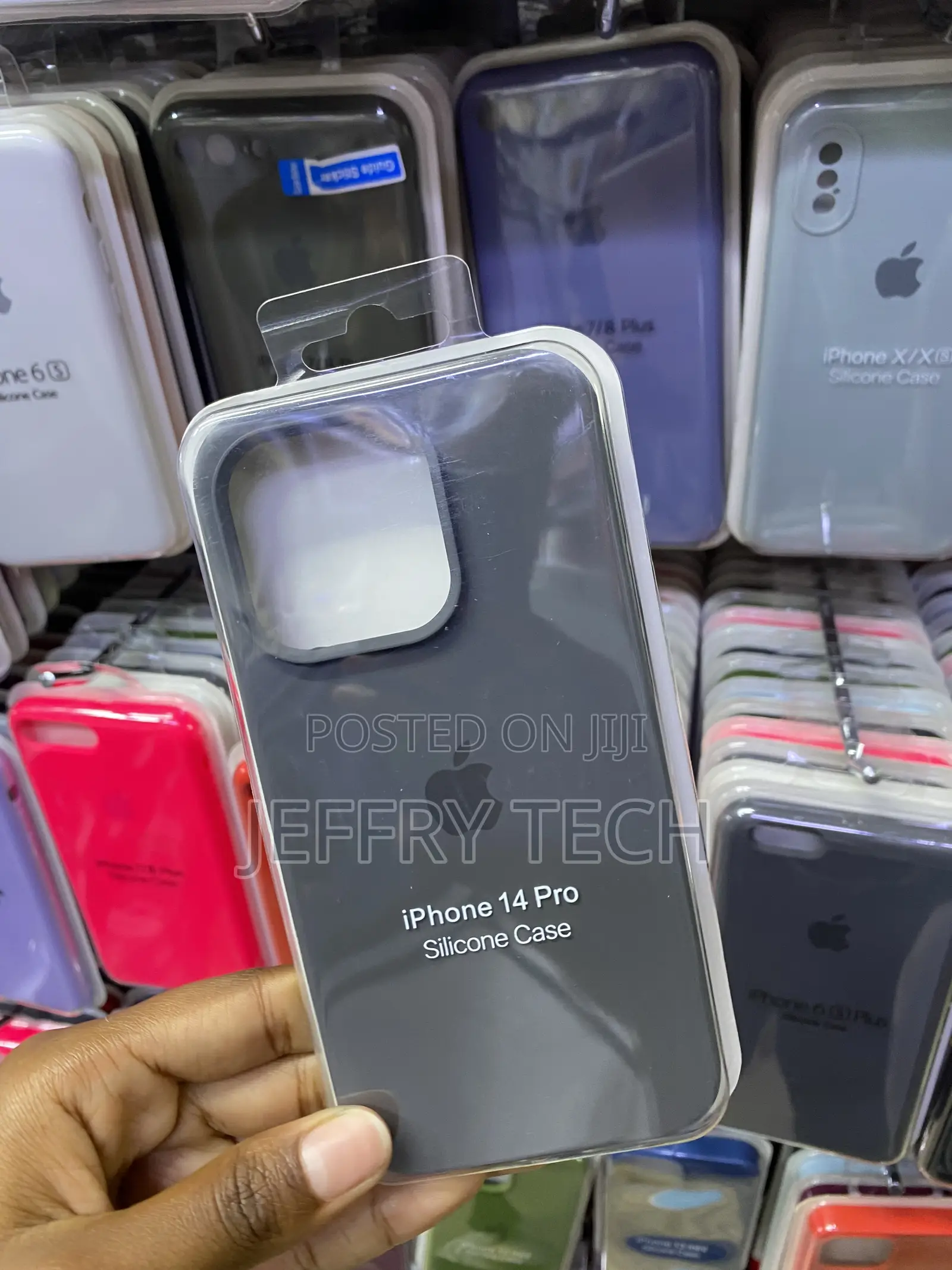 Zuslab iPhone 14 Pro Liquid Silicone Gel Rubber Cover-Gray