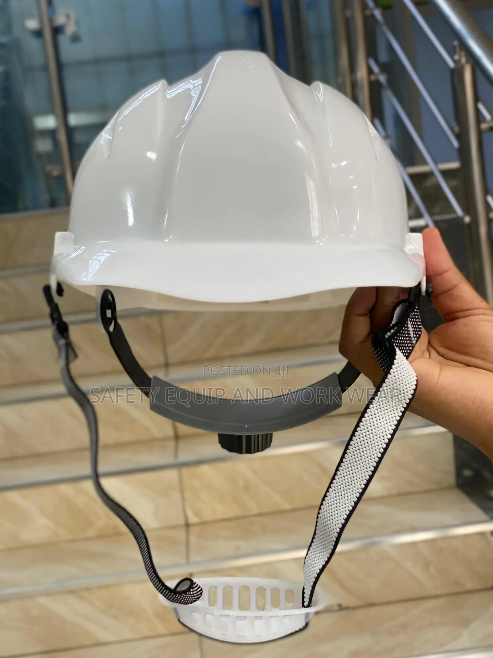 Vaultex Heavy Duty Helmet With Rear Padding .