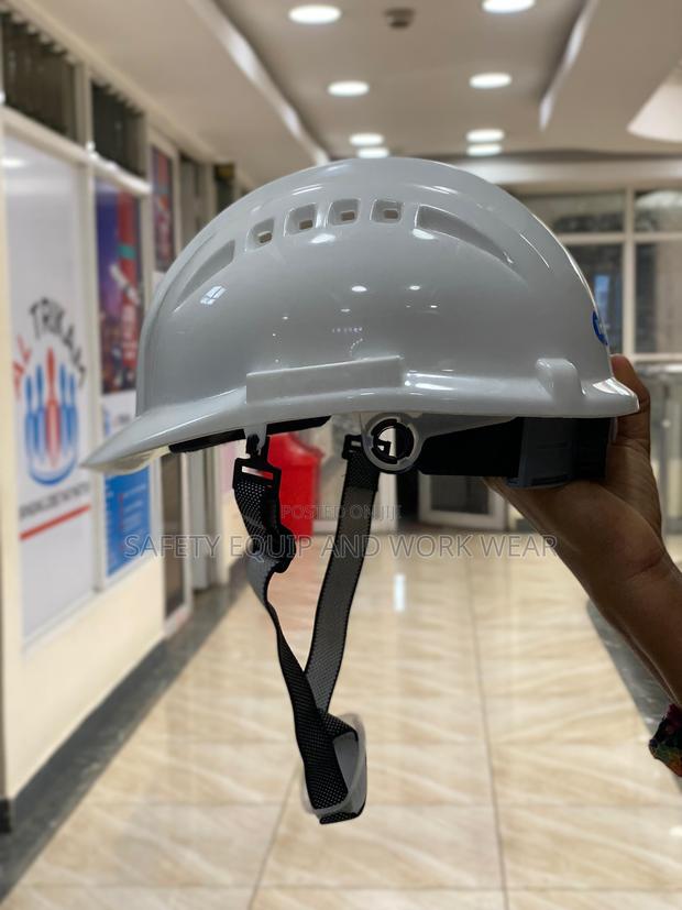 Vaultex Heavy Duty Helmet – Essential Ppe - main view