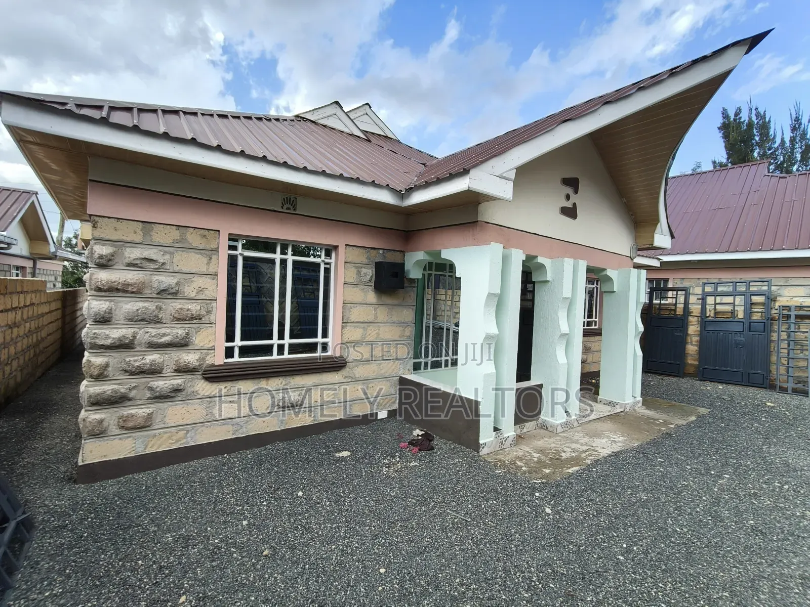 4bdrm Bungalow in Nkoroi Estate, Ongata Rongai for sale
