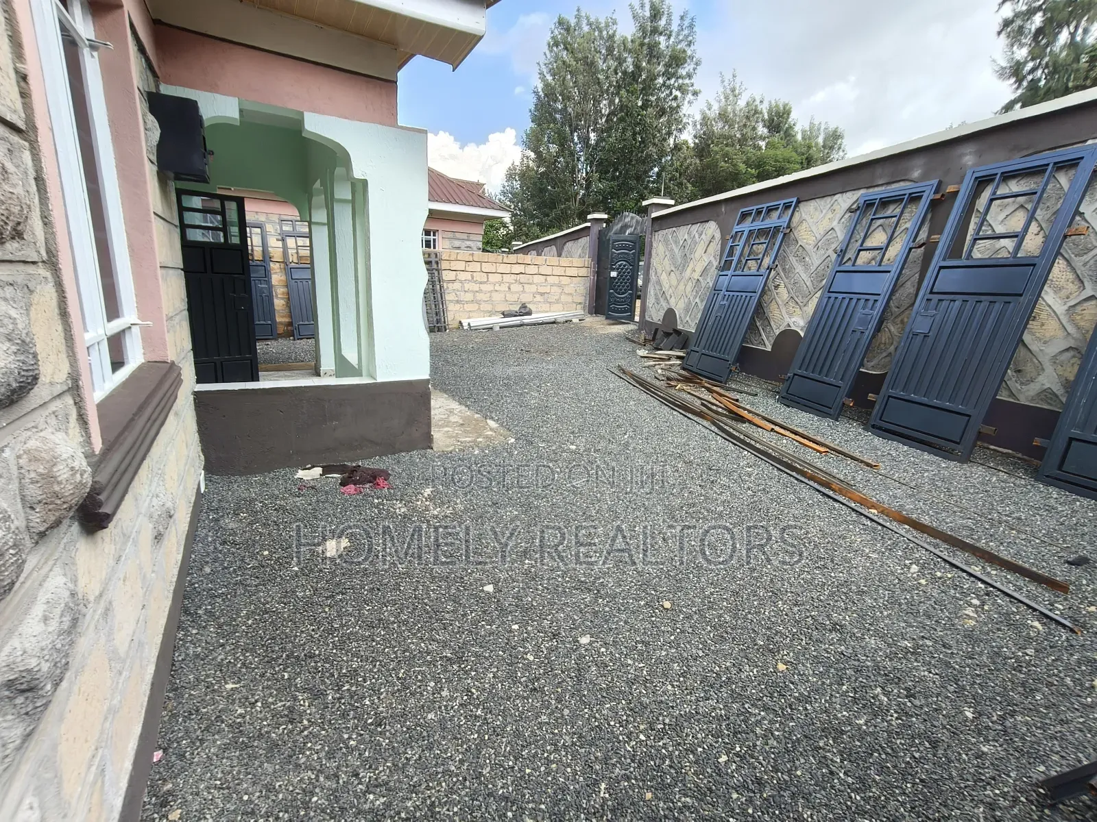 4bdrm Bungalow in Nkoroi Estate, Ongata Rongai for sale
