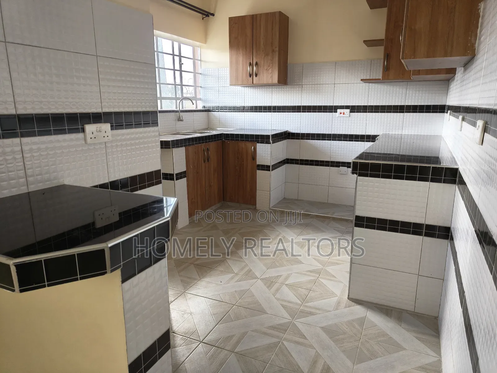 4bdrm Bungalow in Nkoroi Estate, Ongata Rongai for sale