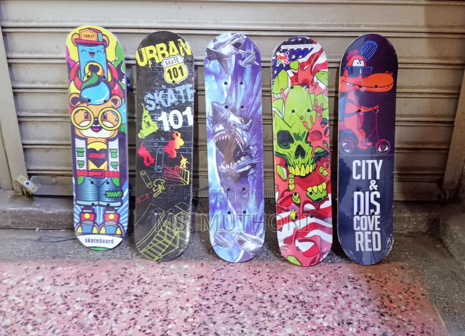 Grafitti Small Skateboard Age 6yrs and Below
