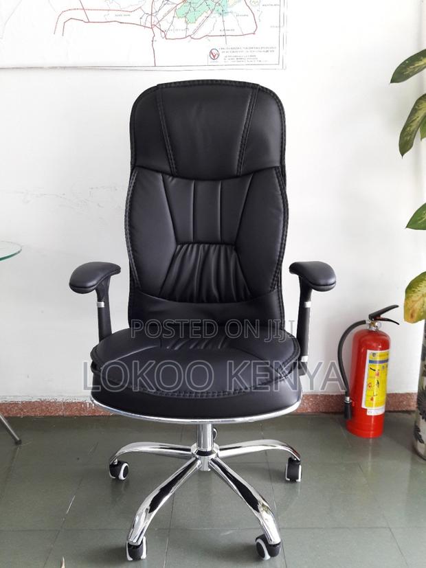 Office Chair : Black Generic Executive Office Chair - thumbnail 5