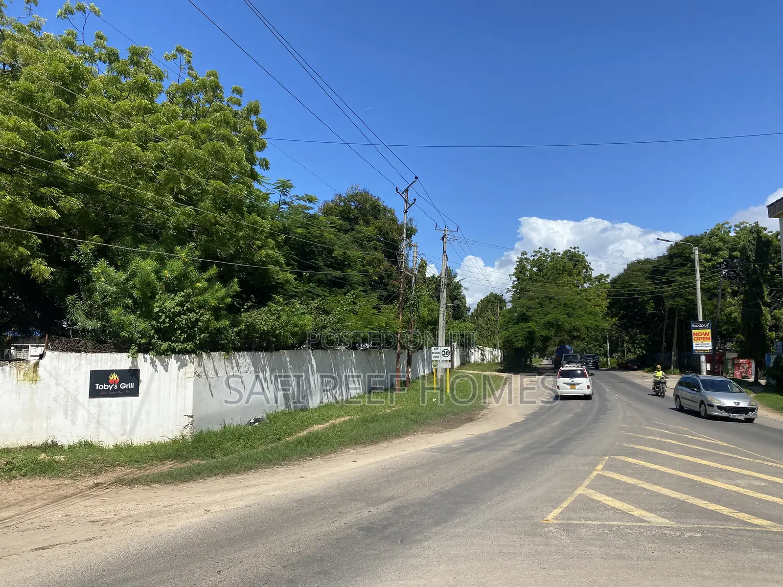 Prime 1 Acre Plot Touching Links Road for Sale