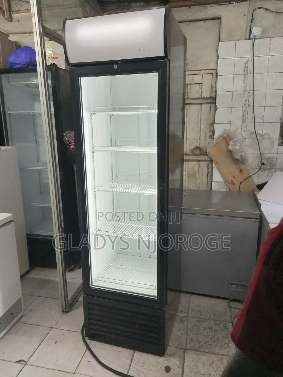 Well Maintained(Metafrio Display Fridge)
