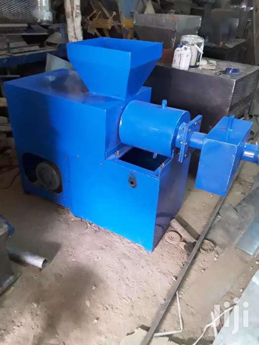 COMMERCIAL BAR SOAP MAKING MACHINE