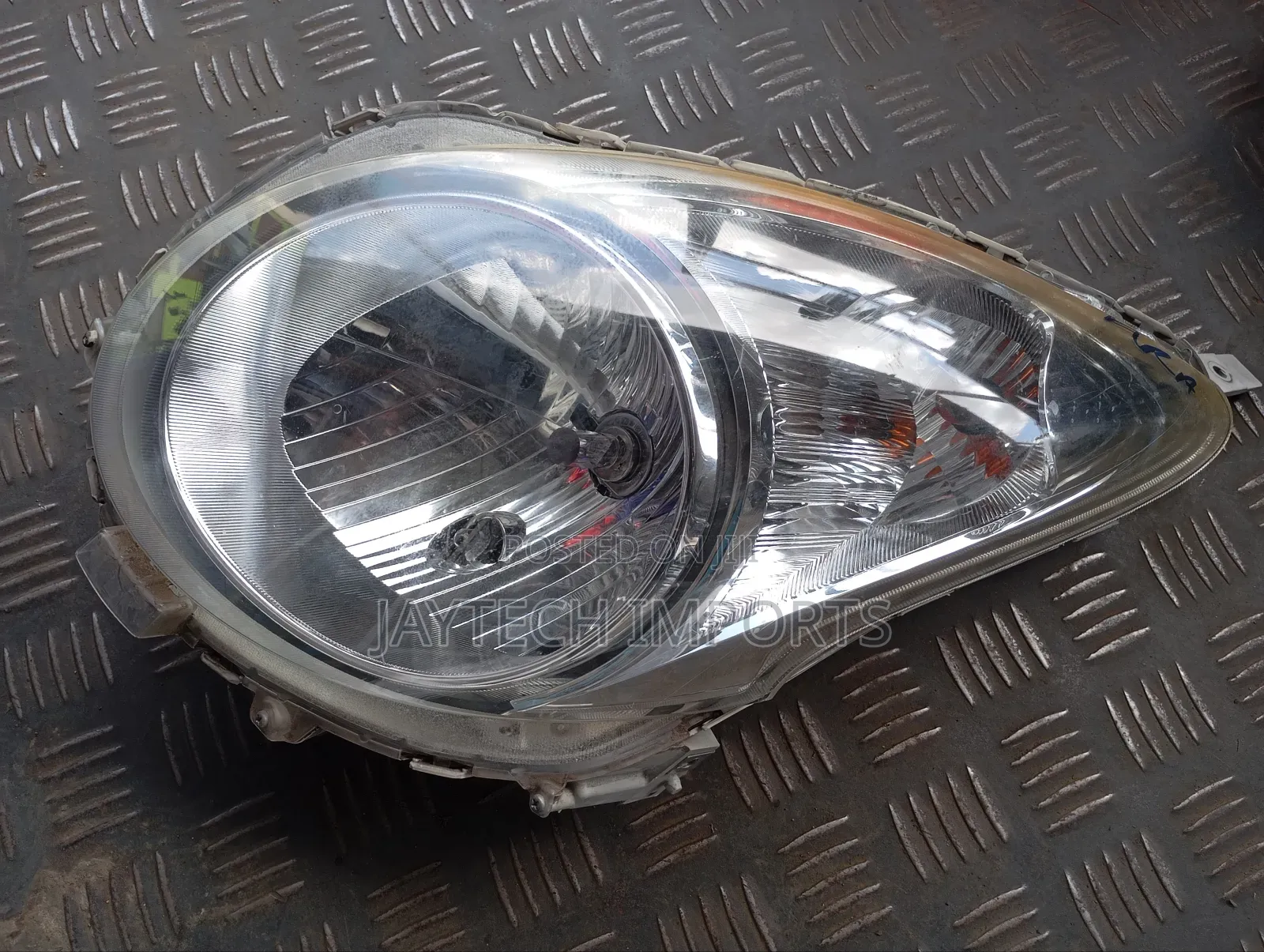 Suzuki Alto Headlight