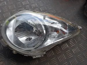 Suzuki Alto Headlight