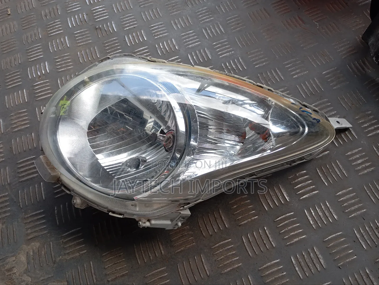Suzuki Alto Headlight