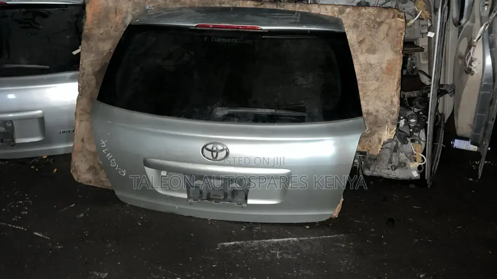 Toyota Avensis Station Wagon Boot