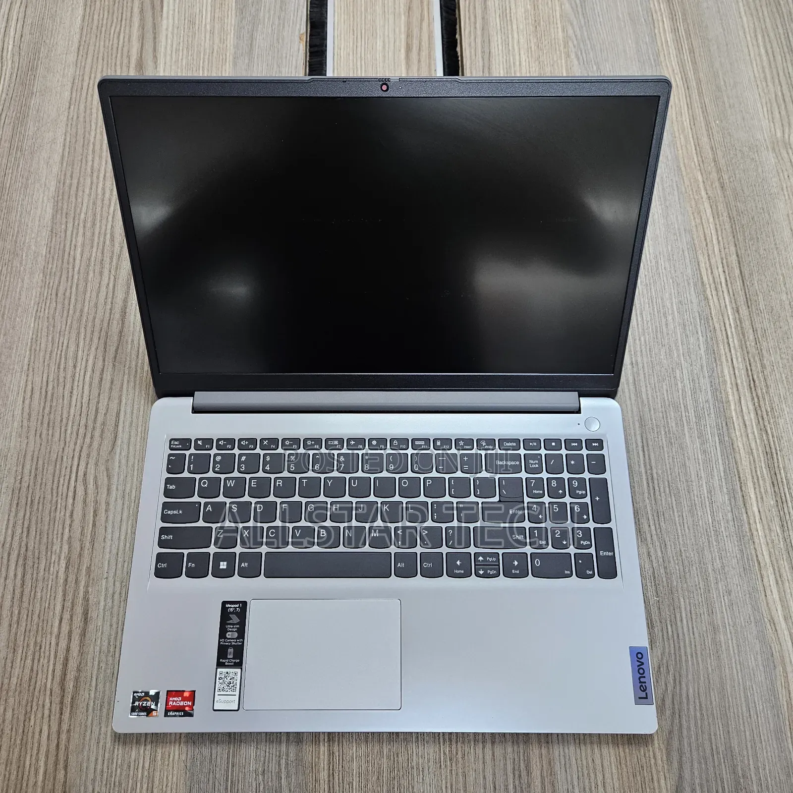 Laptop Lenovo IdeaPad 1 8GB AMD Ryzen 5 SSD 512GB