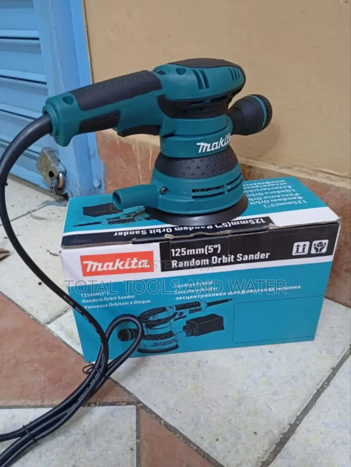 Makita Random Orbital Sander 5" With Dust Extraction Port