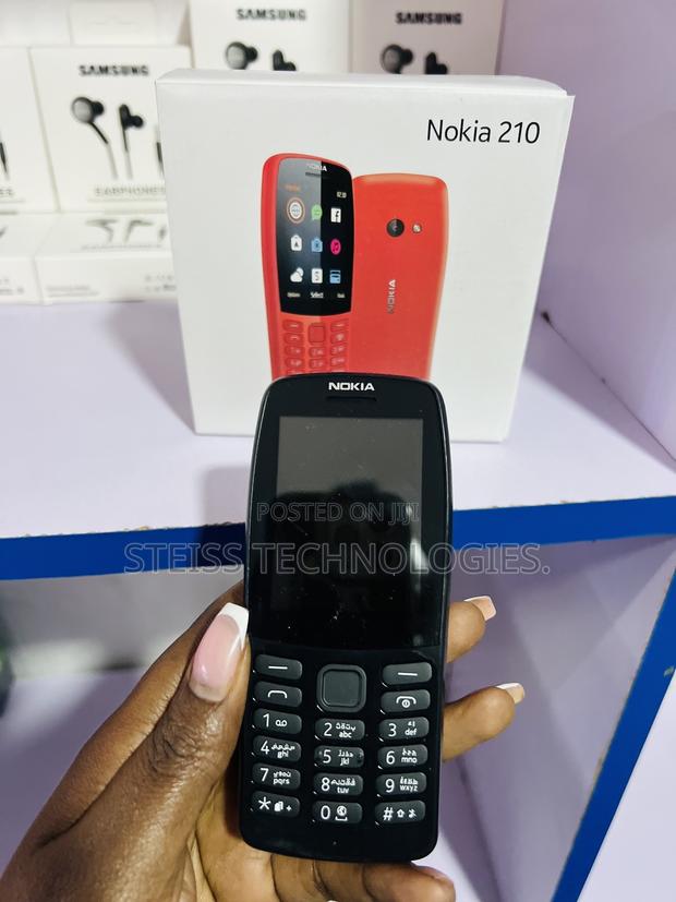 New Nokia 210 Black - main view