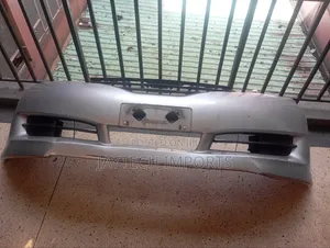 Wish 2010 Frontbumper