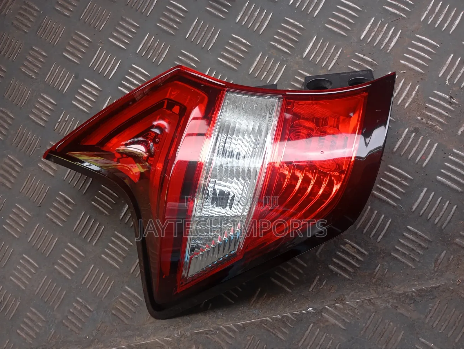 Nissan' Note 2018 Taillight