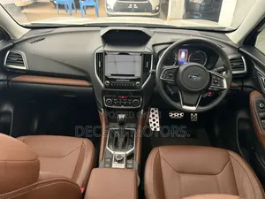 Lexus LX 2018 White