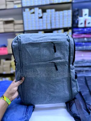 Anti Theft Laptop Bag Pack With a Charging Cable