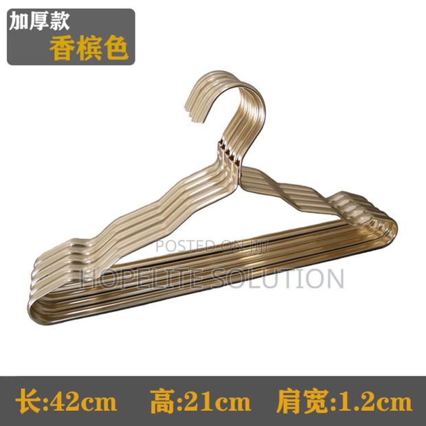 5 Pieces Plastic Cloth Hanger - thumbnail 5