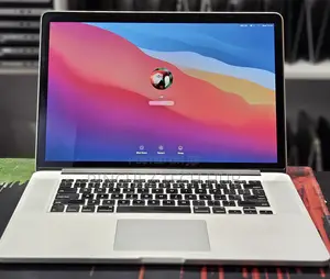Laptop Apple MacBook Pro 2015 16GB Intel Core I7 SSD 256GB