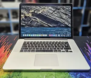 Laptop Apple MacBook Pro 2015 16GB Intel Core I5 SSD 128GB