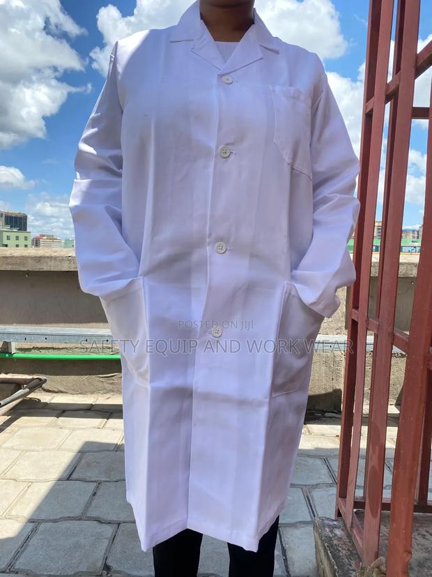 Lightweight Lab Coats