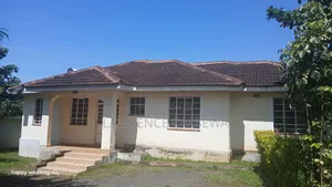4bdrm Bungalow in Kadongo for sale
