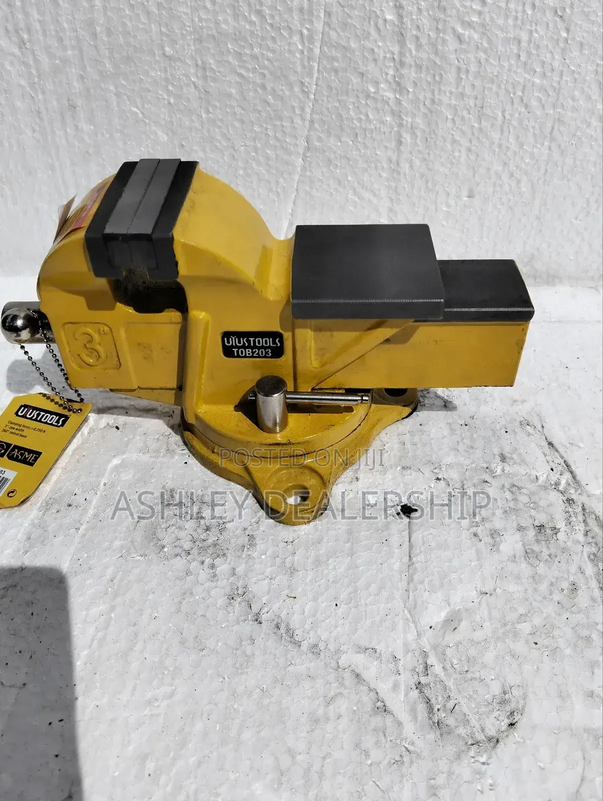 Holder Bench Vice