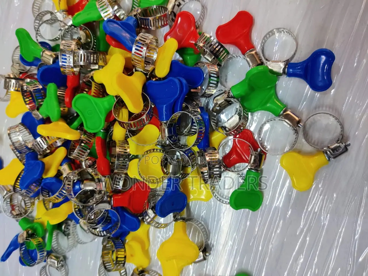 *Gas Pipe Clips , *Gas Pipe Clips