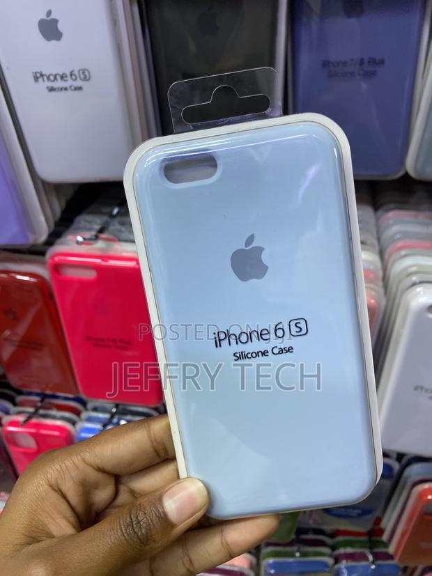 Vonzee Liquid Silicone Soft Back Cover for iPhone 6s - thumbnail 3