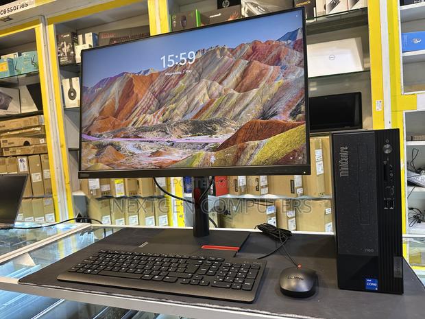 New Lenovo ThinkCentre Neo 50T 8GB Intel Core I5 SSD 256GB