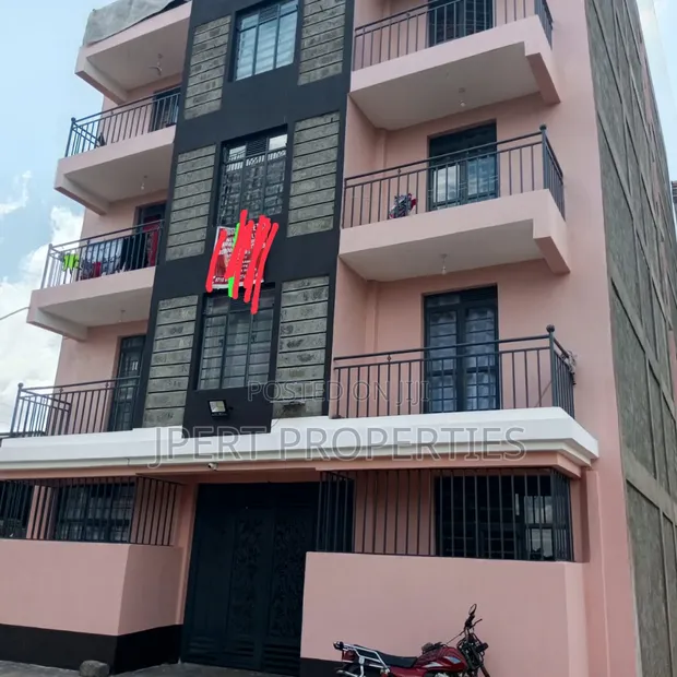 6bdrm Apartment in Njomoko, Thika for sale