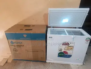 Freezer!! Nunix 200 Litres